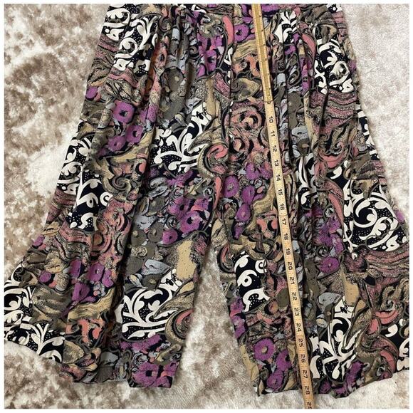 Way to Go brand chino shorts floral paisley print knee length dress gaucho pants - Picture 6 of 10